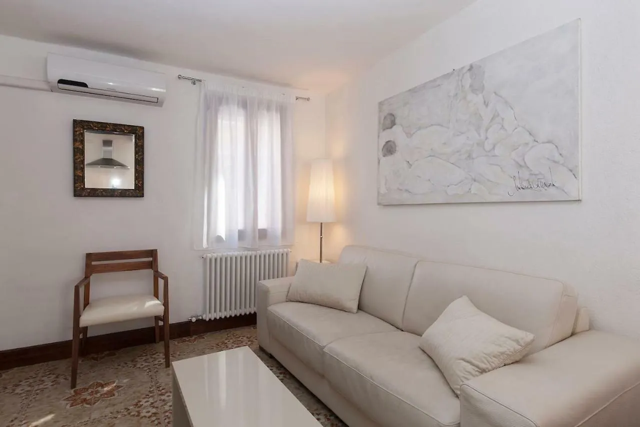 Le Ancore Apartment Few Steps From Biennale Art Venice